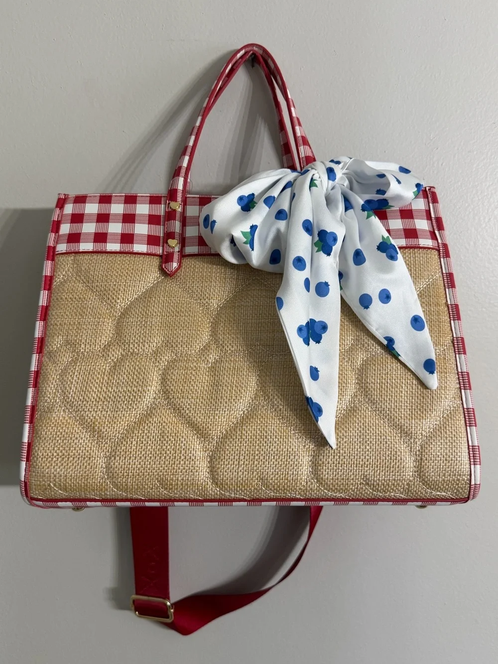 *NWT* Betsey Johnson XO BECA Straw Hearts Tote Handbag with Red Gingham Accents - Picture 2 of 7